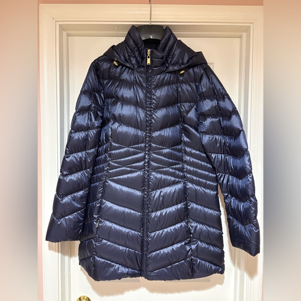 Women's Navy Puffer Jacket